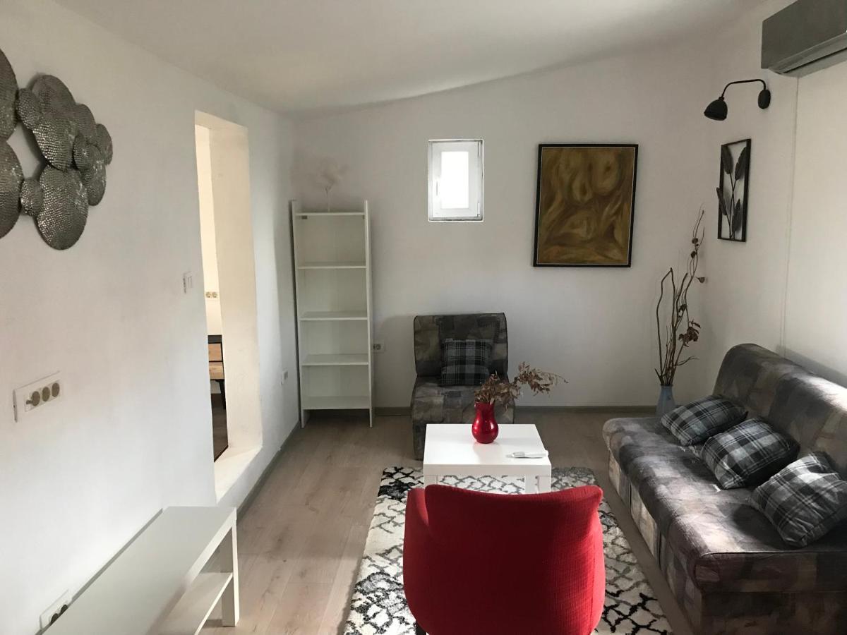 Apartment Old Town 포드고리차 외부 사진
